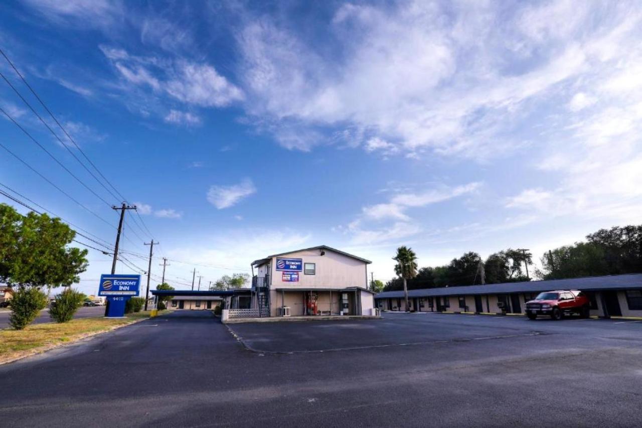 Economy Inn Kingsville Exterior photo